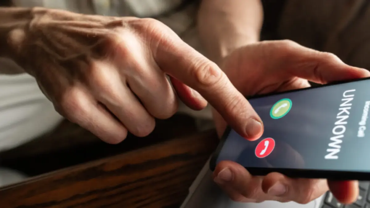 Protect Your Money: Alert Issued for New Scam Using Calls and Messages to Empty User Accounts