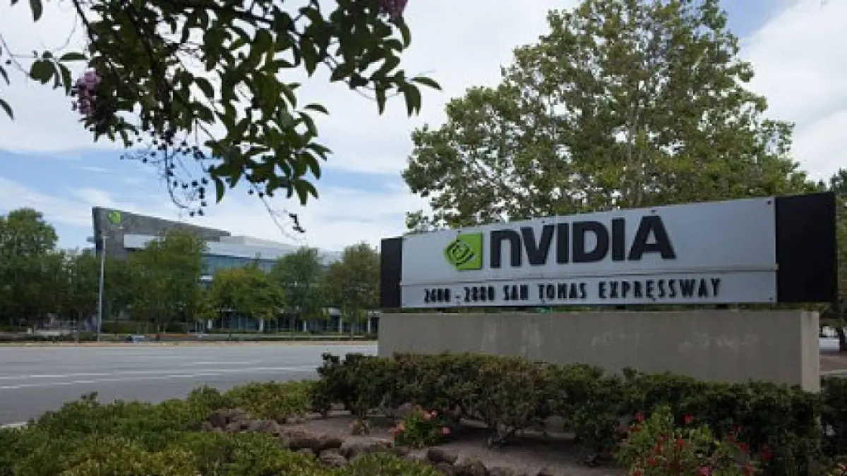 Las acciones de Nvidia (@nvidia) en la bolsa de Nueva York se han valorizado este año un 98%. 

Sus acciones subieron después de que anunciara licencias de exportación de chips a Emiratos Árabes Unidos.

Detalles. ⬇
