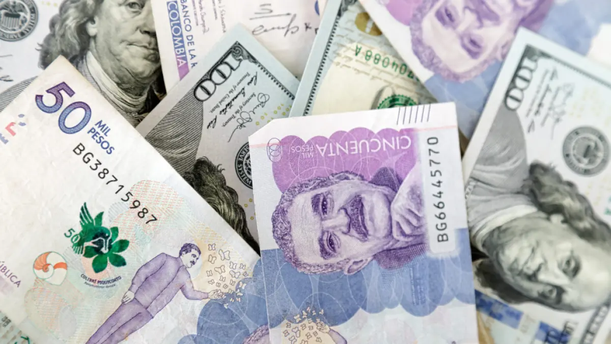 Dólar en Colombia abre al alza la semana, pero su mantiene por debajo de $3.900. 

La divisa estadounidense sube cerca de 20 pesos este martes, tras el puente festivo en el país.

Detalles. ⬇