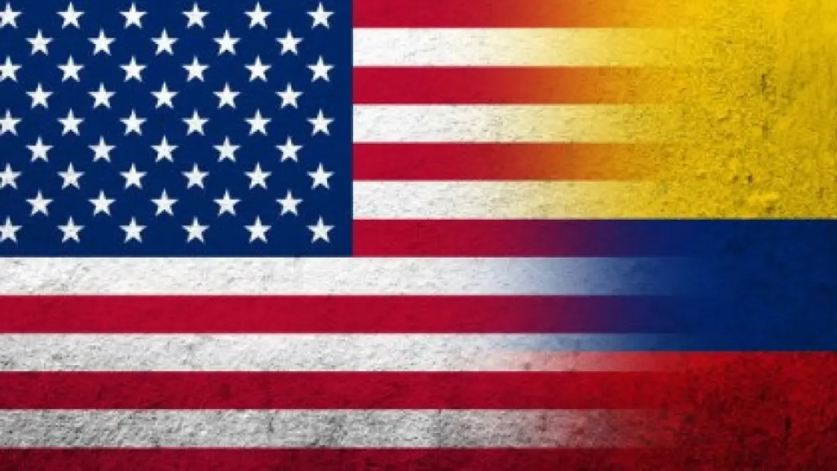 Estados Unidos podría ajustar aranceles según conductas del gobierno colombiano. 

Los gremios del comercio exterior señalan que, aunque hoy no hay señales de incrementos arancelarios, la posibilidad permanece abierta.

Detalles. ⬇