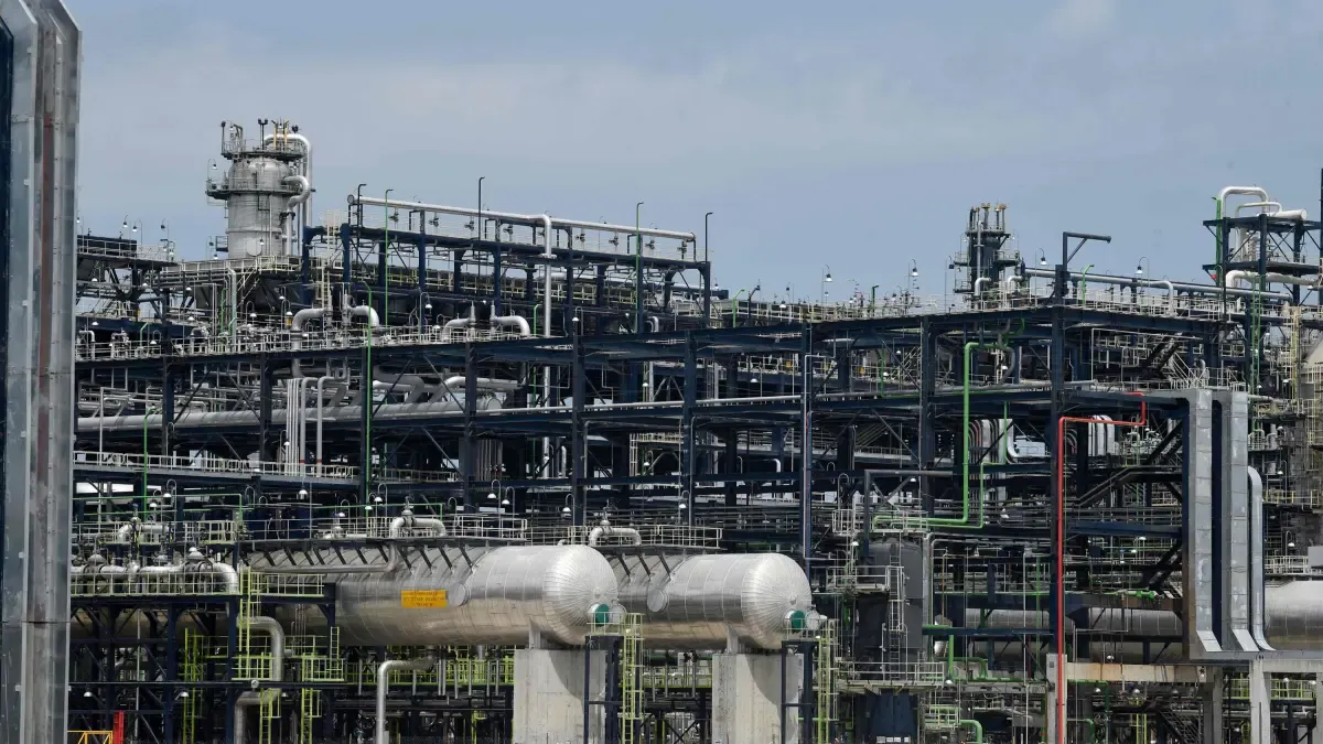 Brent supera los US$96: así impacta la tensión entre EE.UU. e Irán al mercado petrolero
