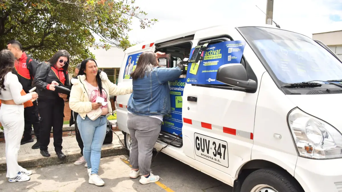 Pasajes gratis de TransMilenio (@TransMilenio), en Bogotá: así se reclaman las recargas de noviembre. 

Este beneficio busca ayudar a reducir las brechas de pobreza en la ciudad.

Detalles. ⬇