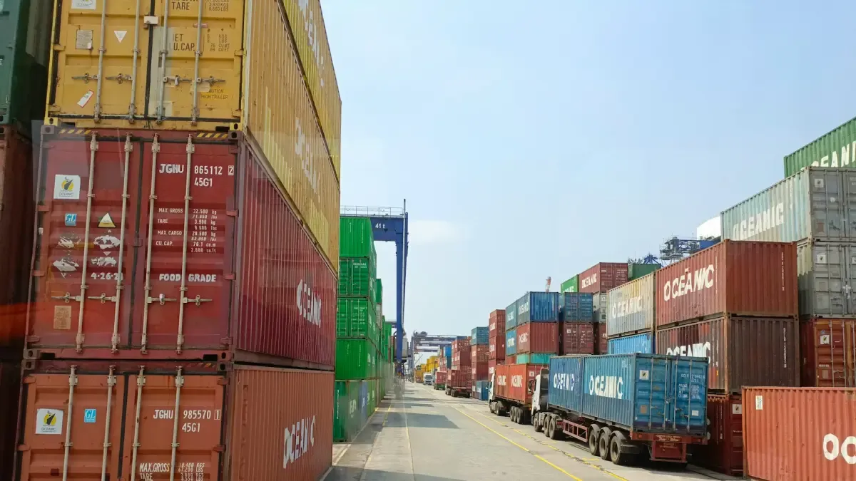 Colombia's Exports Grew 20.9% in March, Driven by Oil, Gold, and Coal