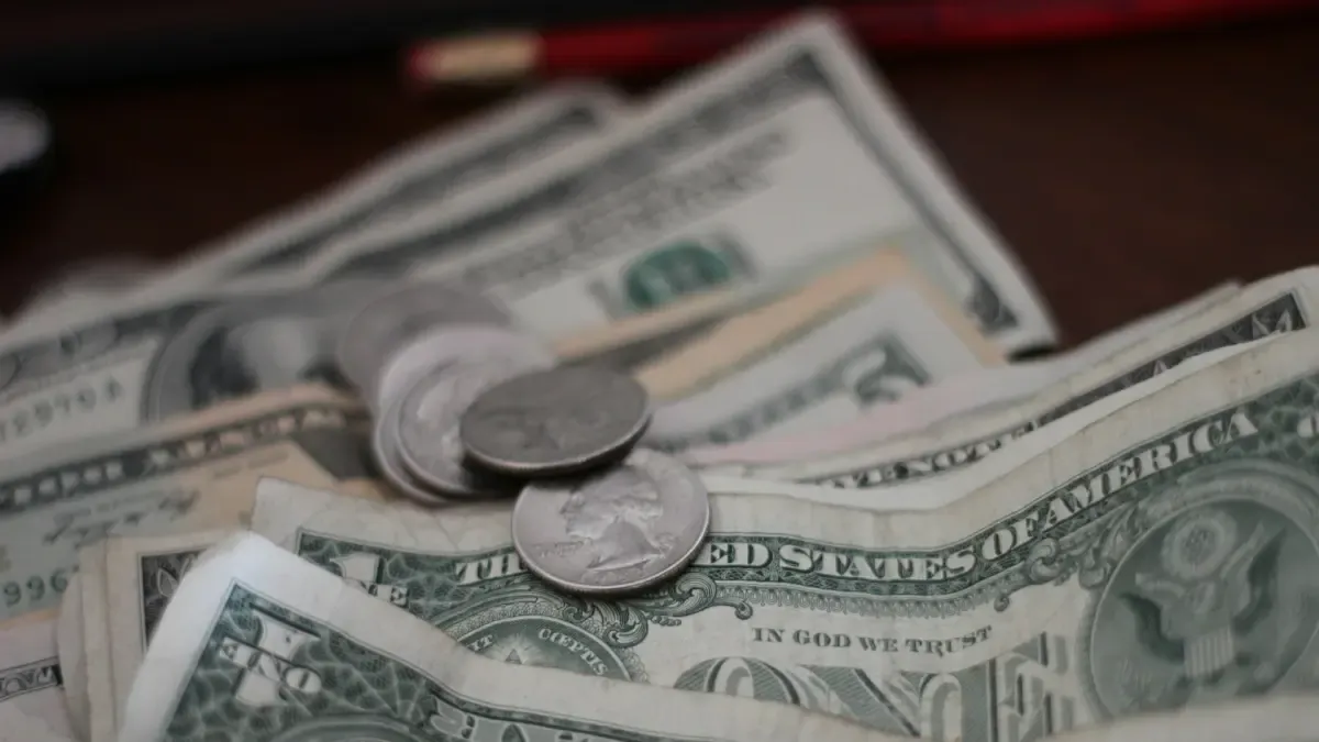 What's next for the dollar in Colombia?: projections, ranges, and events that will mark its trend this quarter