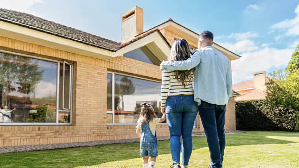 Comprar vivienda con crédito en pesos o UVR: claves para escoger según su presupuesto familiar