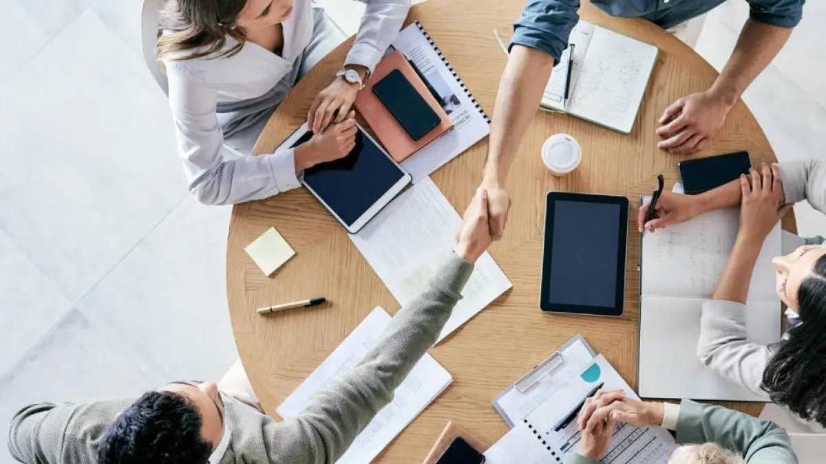 Salario mínimo: quiénes ganan y quiénes pierden con el aumento para 2026