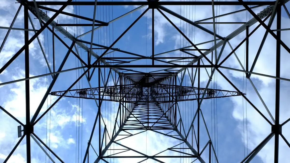 Latinoamérica generó un 3,3% más de energía eléctrica en septiembre de 2025 frente al mismo mes de 2024