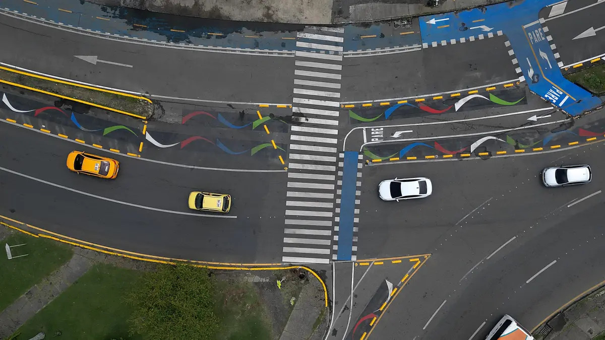 El Invías habría dejado de ejecutar más de $1 billón en obras viales estratégicas, según denuncia de la CCI