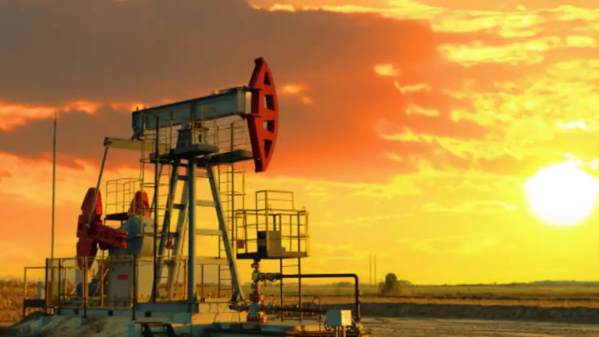 World stock markets register significant drops after a new surge in oil prices