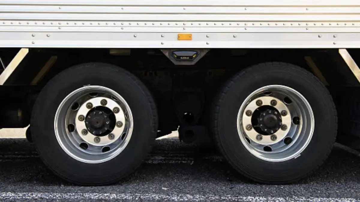 Trade battle: Chinese truck and bus tires could face a 170% tariff in Colombia