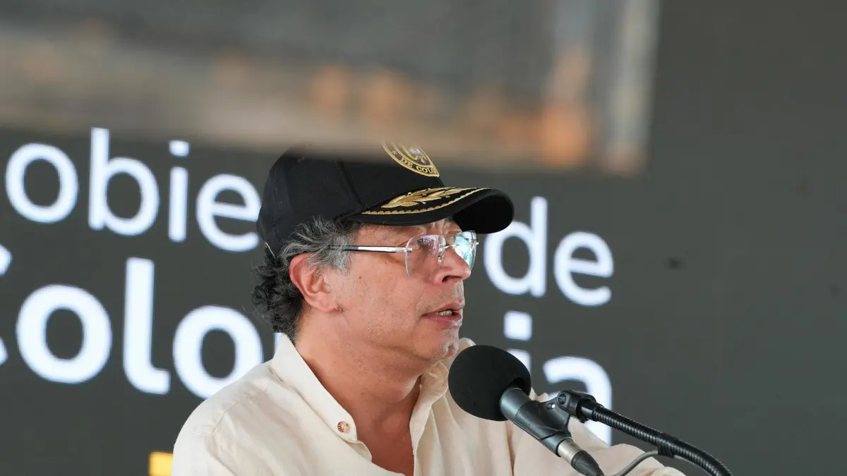 Petro's Government Announced Special Surveillance Amid Uncertainty After Minimum Wage Increase Suspension