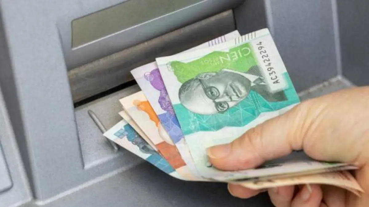 Should employees have to return part of their salary due to the suspension of the minimum wage? Details to consider