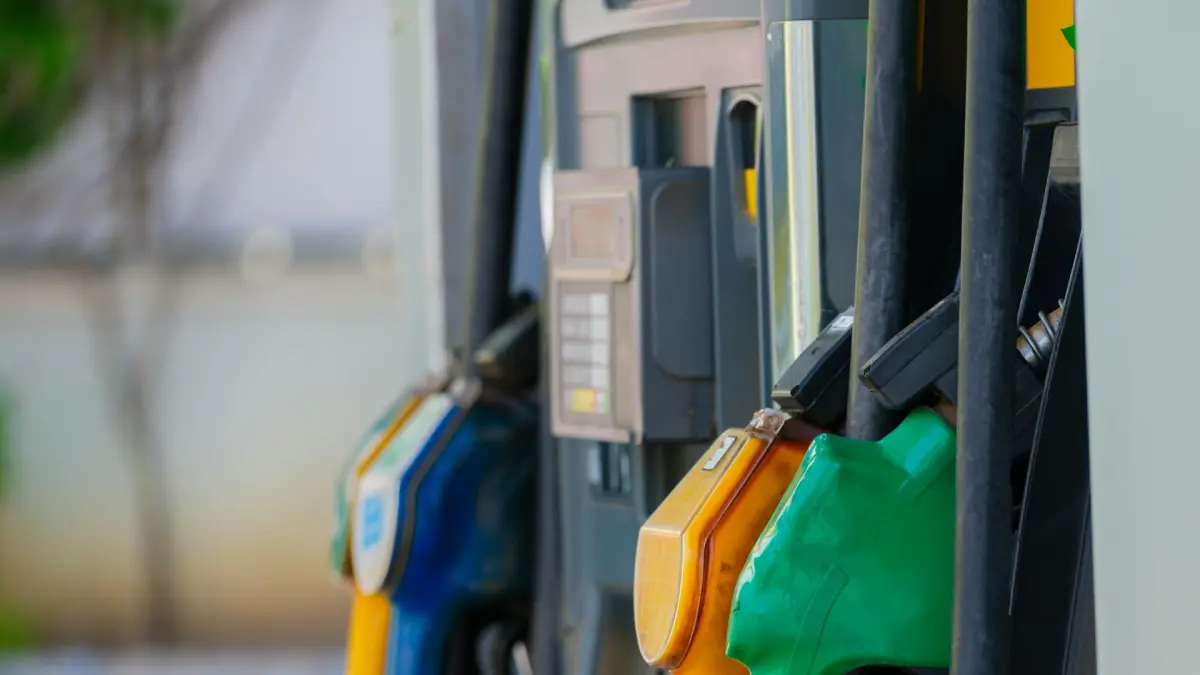 Estas son las ciudades de Colombia que tendrán el precio más caro de la gasolina y el Acpm en abril de 2026

La nueva referencia de precios publicada por la Creg (@comisioncreg) ubica a Pasto como la ciudad con el galón más económico.

Detalles ⬇