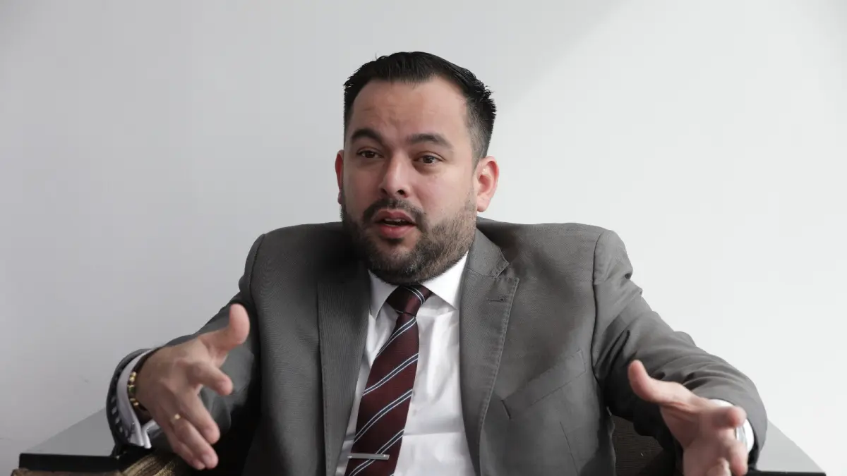 'Si trabajamos en equipo, todo el mundo tendrá garantizado energía y gas': Minminas (@MinEnergiaCo) ante fantasma de apagón

La llegada de el fenómeno de El Niño durante el segundo semestre de 2026 ha causado alertas en el sector energético.

Detalles ⬇️
