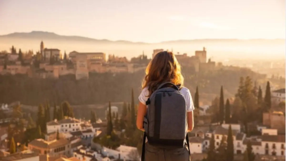 How to survive Holy Week expenses without upsetting your budget in April?