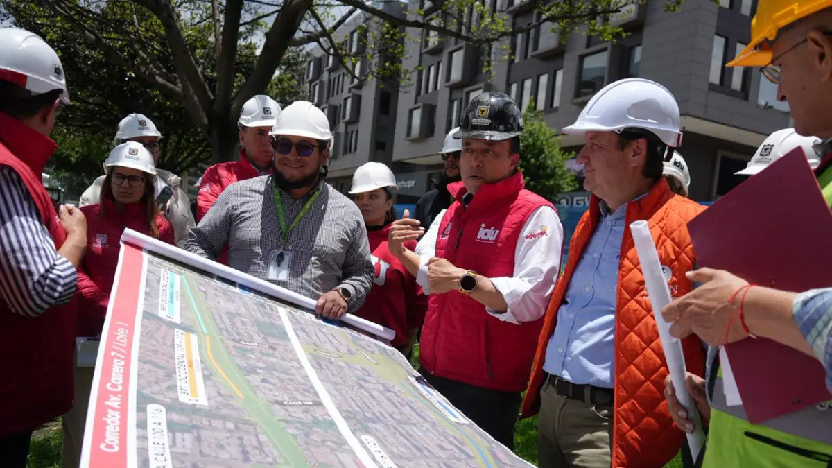 De 65 a 25 minutos: lo que las obras de la Séptima le prometen a 500.000 usuarios del norte de Bogotá

El IDU (@idubogota) admite que hallazgos arqueológicos en la Séptima podrían alterar plazos pero descarta suspensiones totales.

Detalles ⬇