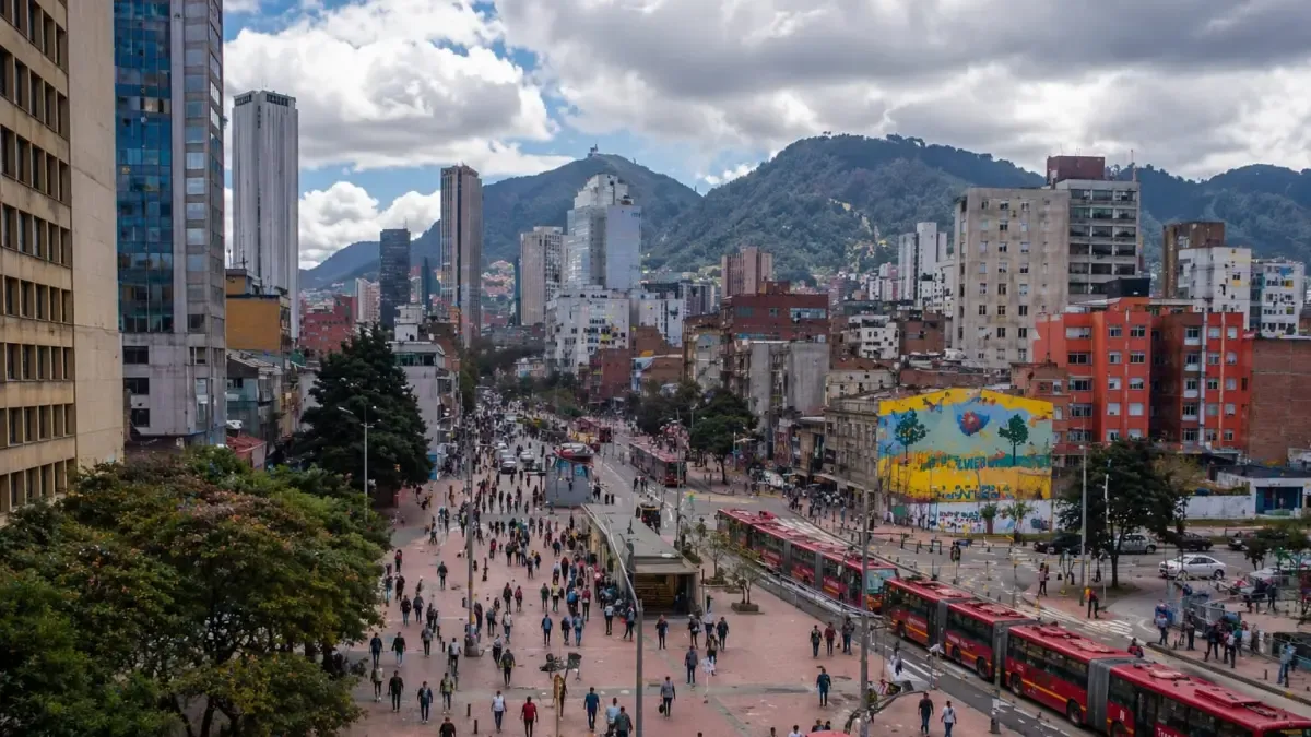 Why your bi-weekly paycheck no longer lasts in Bogotá: these are the expenses that are rising the most in 2026