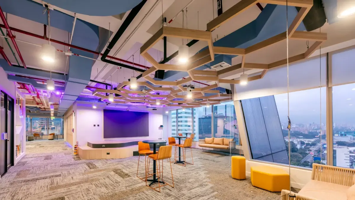 Con crecimiento del 266% en inversión extranjera, Medellín se suma a la tendencia global de espacios con propósito

La llegada de empresas multinacionales ha acelerado la demanda por este tipo de lugares. 

Detalles ⬇️