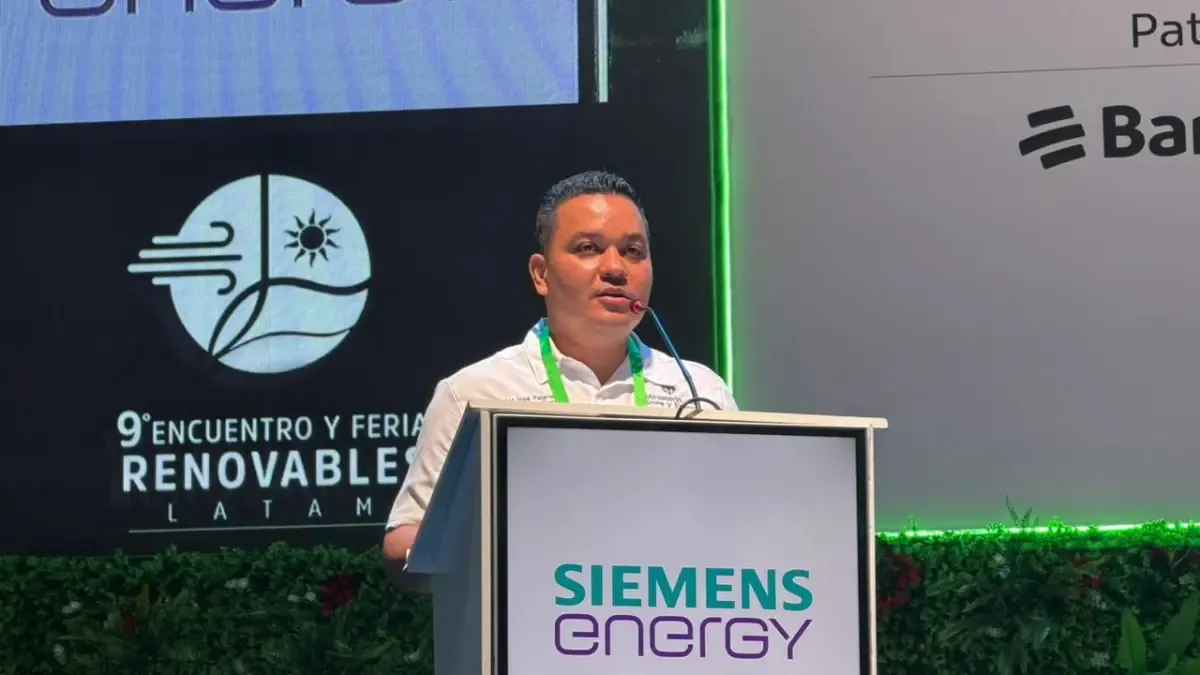 Government boosts commitment to renewable energy and calls for calm, assuring that 'El Niño is not a new phenomenon'
