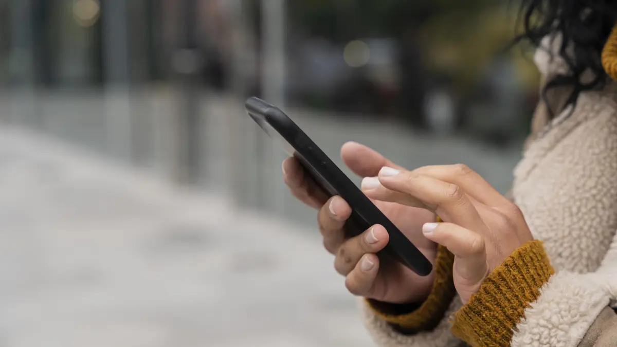 Intensive use of cell phones raises cybersecurity risks in Colombian homes: this is what a study says