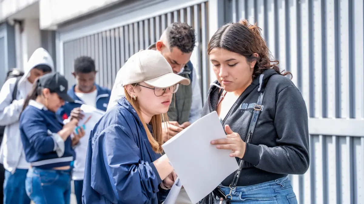 Bogotá abre 762 vacantes sin experiencia y amplía la puerta 