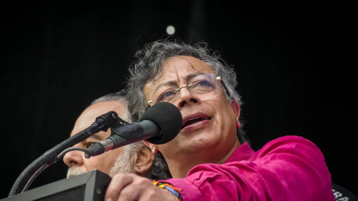 Petro (@petrogustavo) redobla su apuesta por la Constituyente y reta al próximo Congreso a cumplir el 'mandato del pueblo'

El mandatario fue contundente con sus declaraciones durante las marchas del 1 de mayo.

Detalles ⬇️