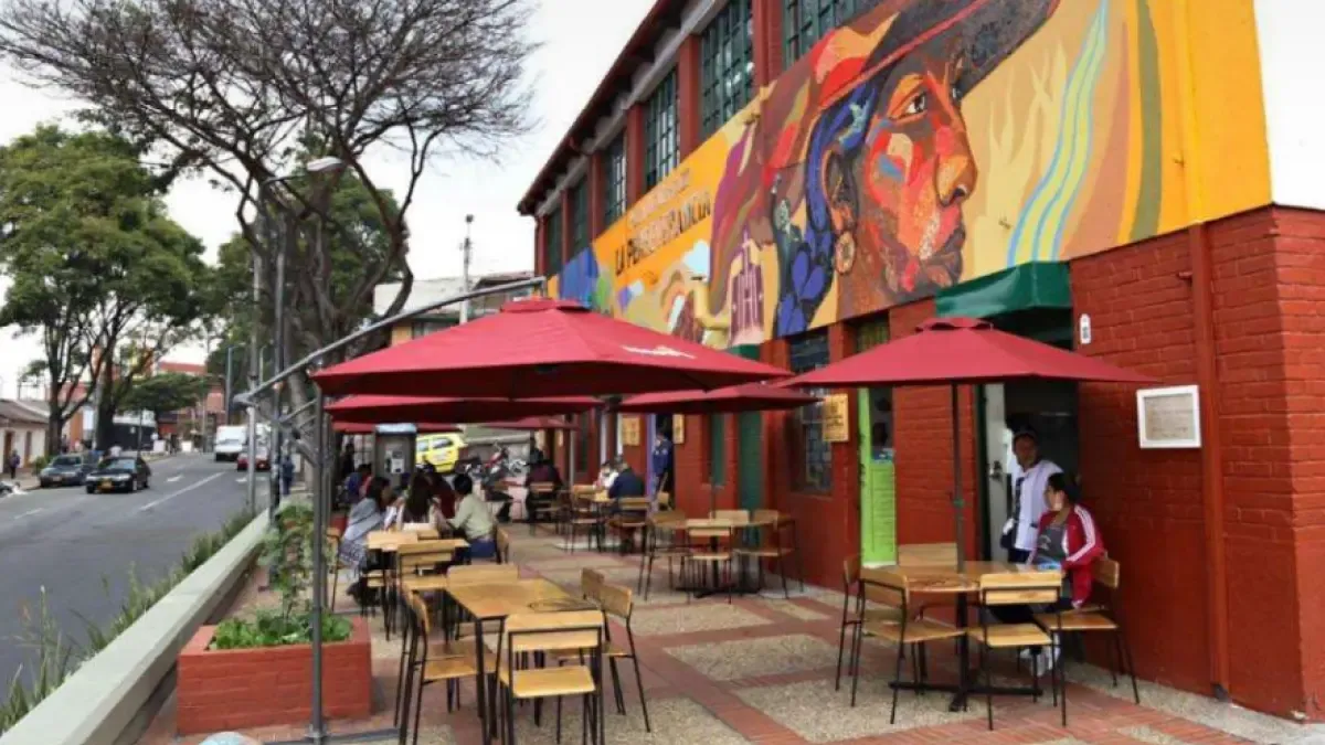 Ajiaco, Lechona, and Seafood Lead Gastronomic Offer in Bogotá Markets for Mother's Day