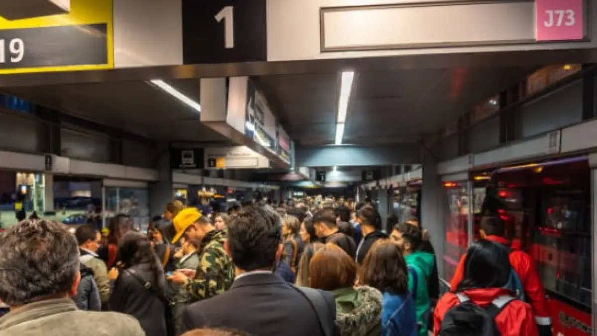 Bogotá Mayor's Office convenes artists and digital creators to transform culture in TransMilenio