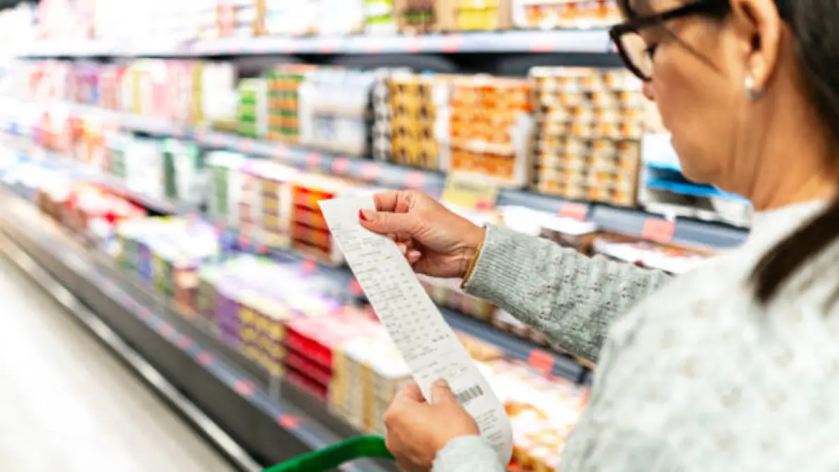 Anif alerta que un fuerte fenómeno de El Niño podría reactivar la inflación en Colombia

Alimentos y energía serían los rubros más golpeados si se consolida un episodio severo este año (@anifco).

Detalles ⬇️