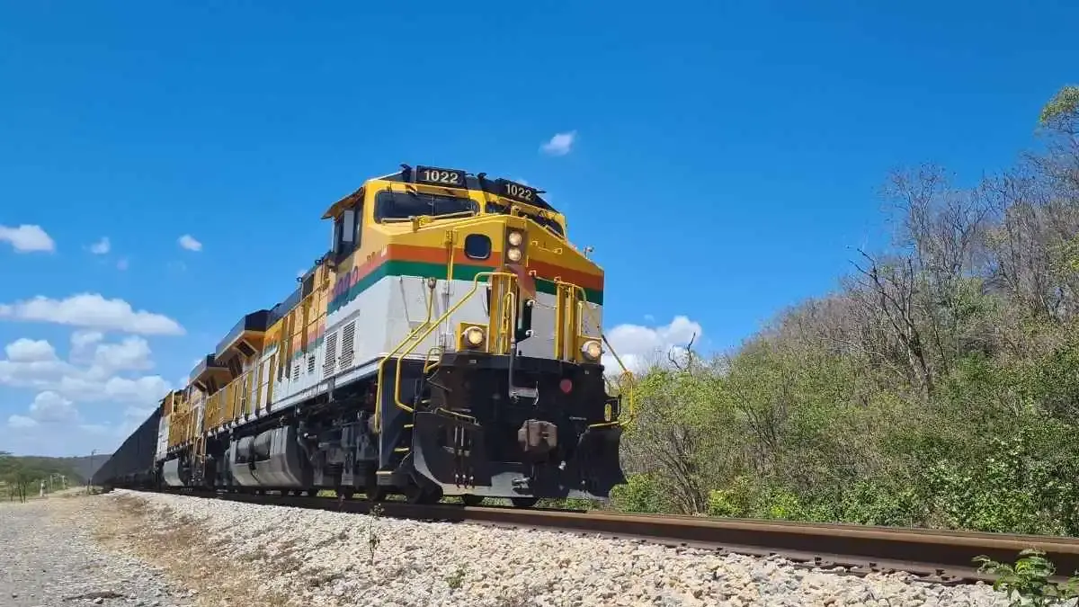 Avec 11 485 millions de pesos pour des études de préfaisabilité, l'ANI progresse vers le train La Guajira-Atlántico