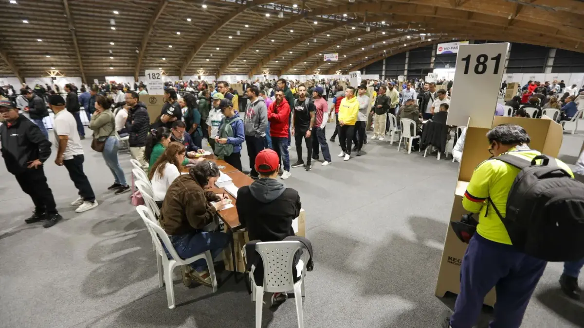 Uno de los hackers más importantes del país desarma la teoría de Petro sobre las elecciones