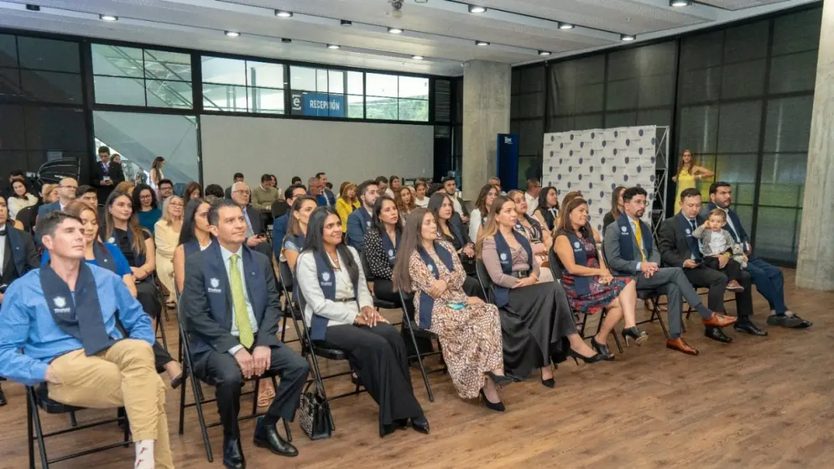Últimos días para postularse a becas de hasta US$7.700 para estudiar un MBA con titulación estadounidense en línea