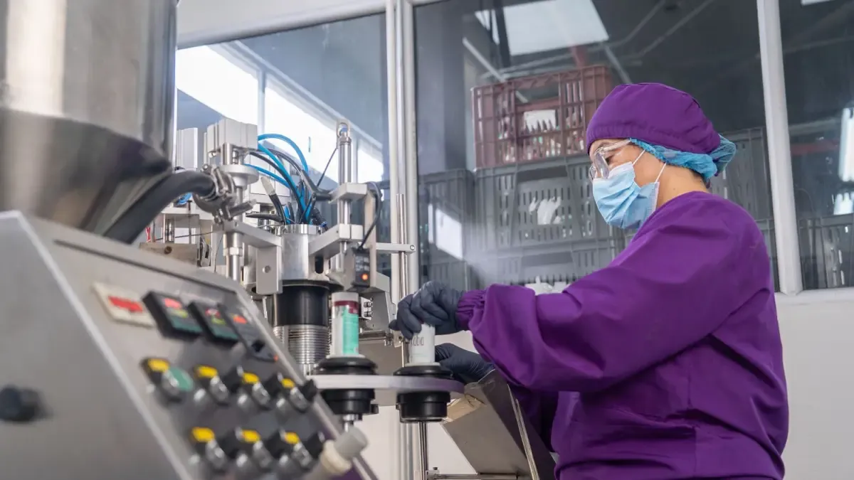 Empresarios advierten por la crisis industrial en Colombia: producción y ventas completan dos meses de caídas
