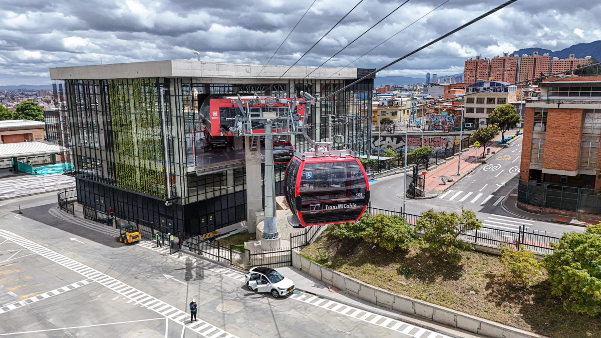 El TransMiCable de San Cristóbal llega al 94 % de avance y reducirá 72 % los tiempos de viaje en Bogotá