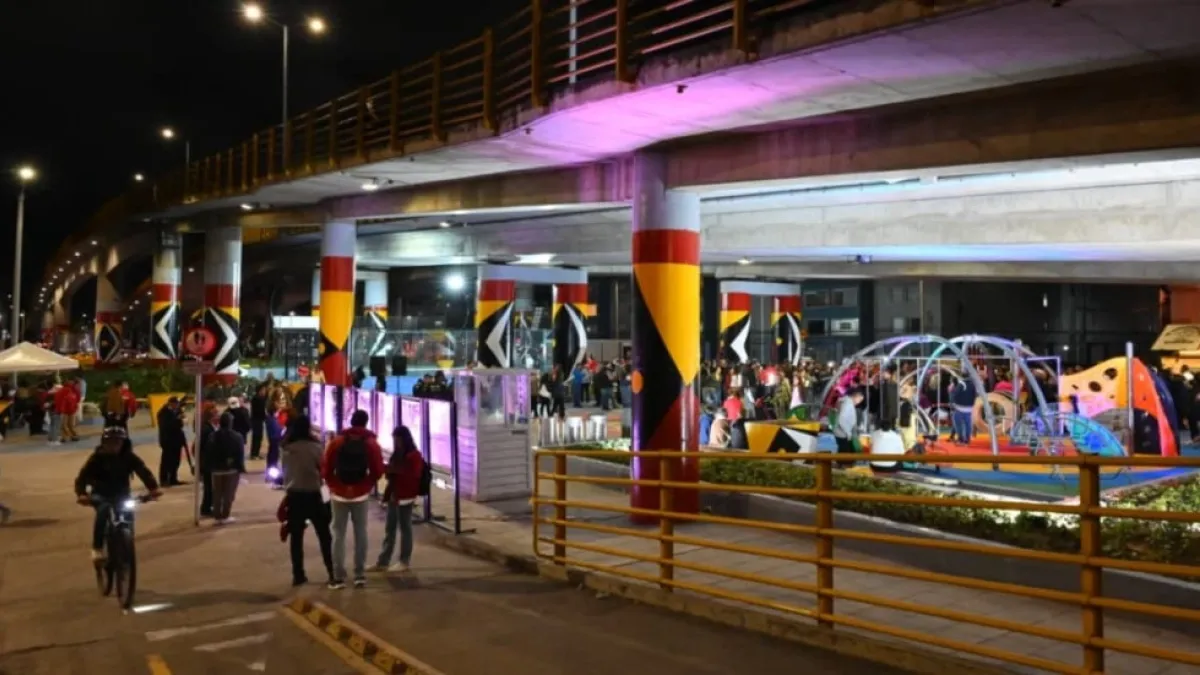 Dónde queda la nueva cancha de pádel inaugurada en pleno bajopuente en Bogotá: así luce