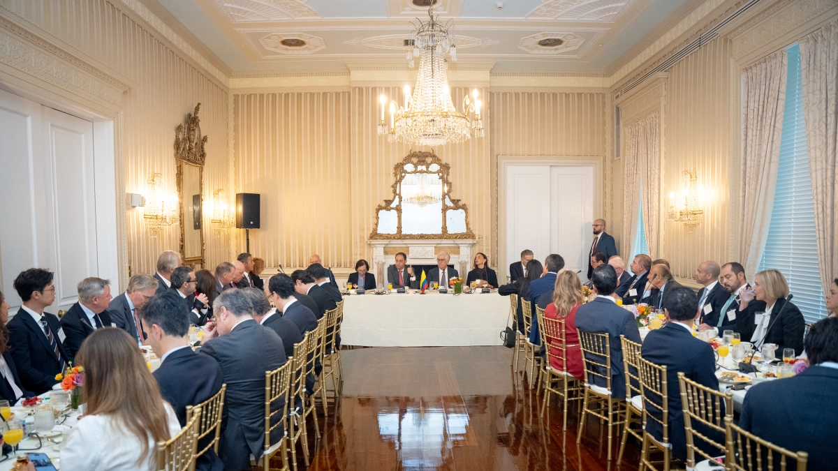 Restrepo cierra primera jornada en Nueva York con agenda de inversión, seguridad y alianzas globales
