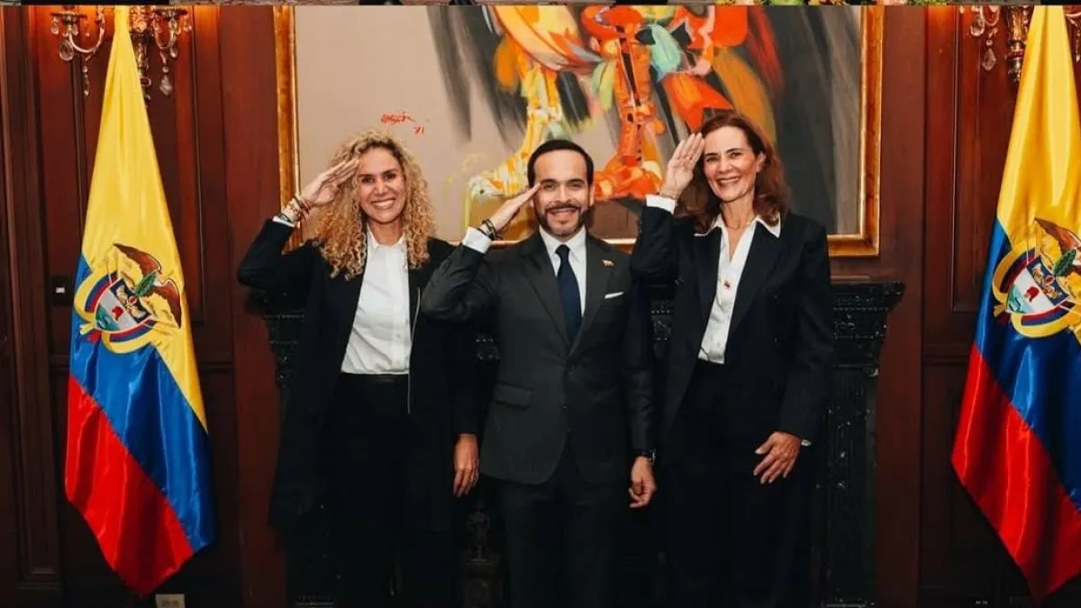 Abelardo De La Espriella posesiona a Beatriz Eugenia Vélez como nueva presidenta de Colpensiones