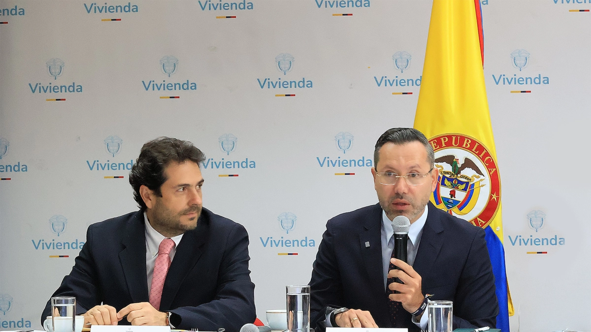Minvivienda se reúne con gerente del Fondo Milagro: se conoce el primer giro y el estimado del costo en viviendas