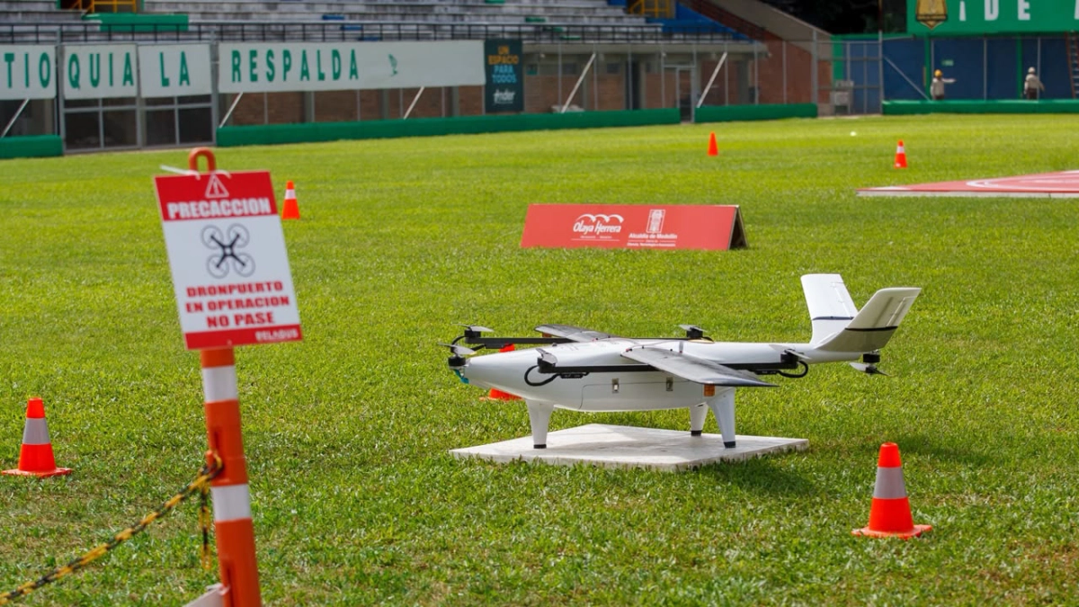 Drones entregarán paquetes de hasta 20 kilos en Medellín: así funcionará el nuevo plan piloto