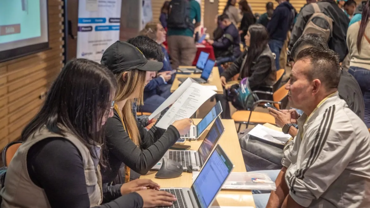 Bogotá ofrece más de 7.000 oportunidades de empleo esta semana: conozca las fechas y dónde postularse