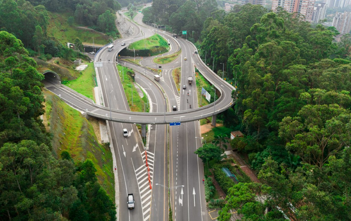 Conexión Vial Aburrá Oriente – Túnel de Oriente (Media)