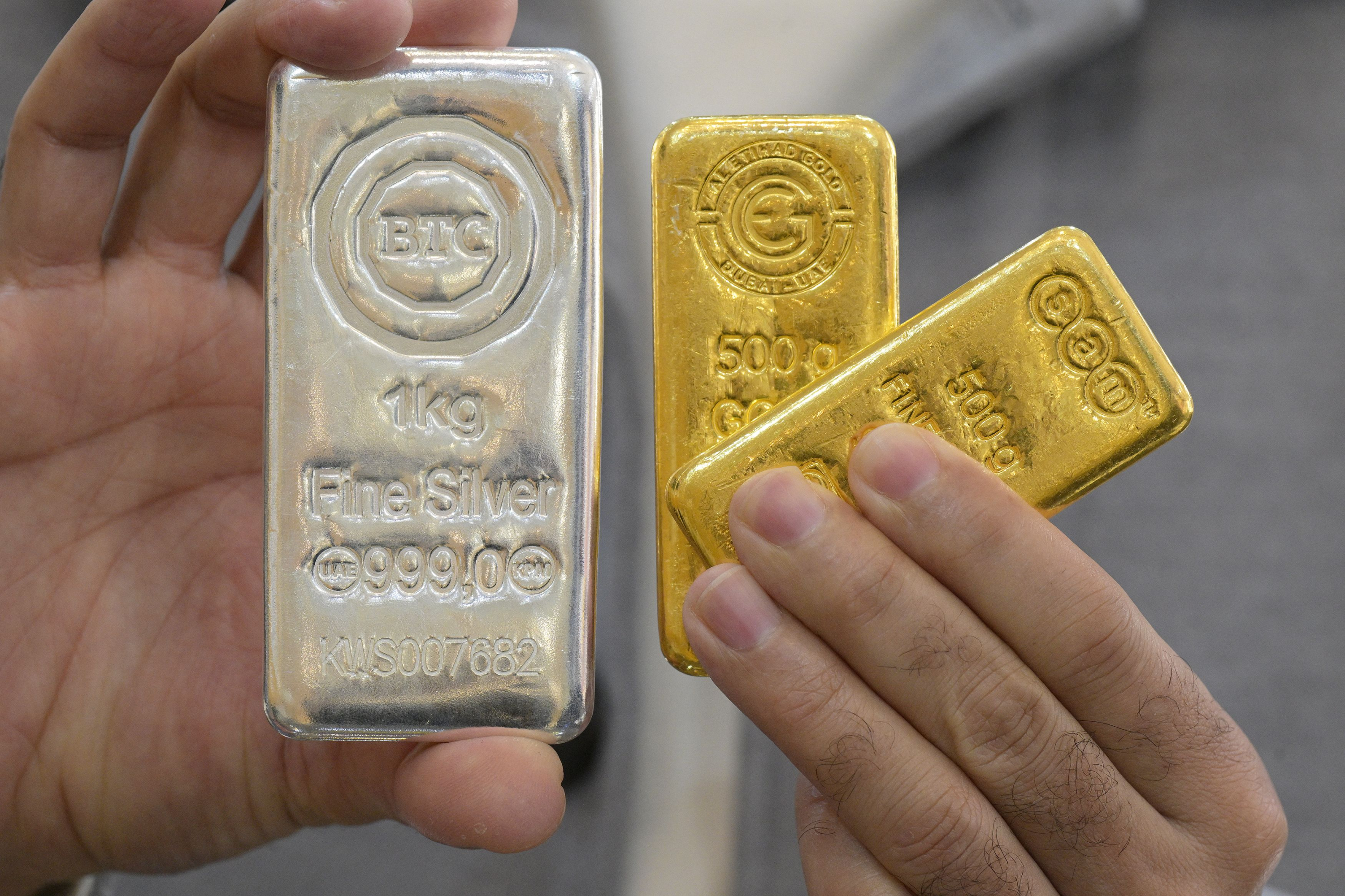 Oro y plata empiezan segunda semana del 2026 con nuevos precios ...
